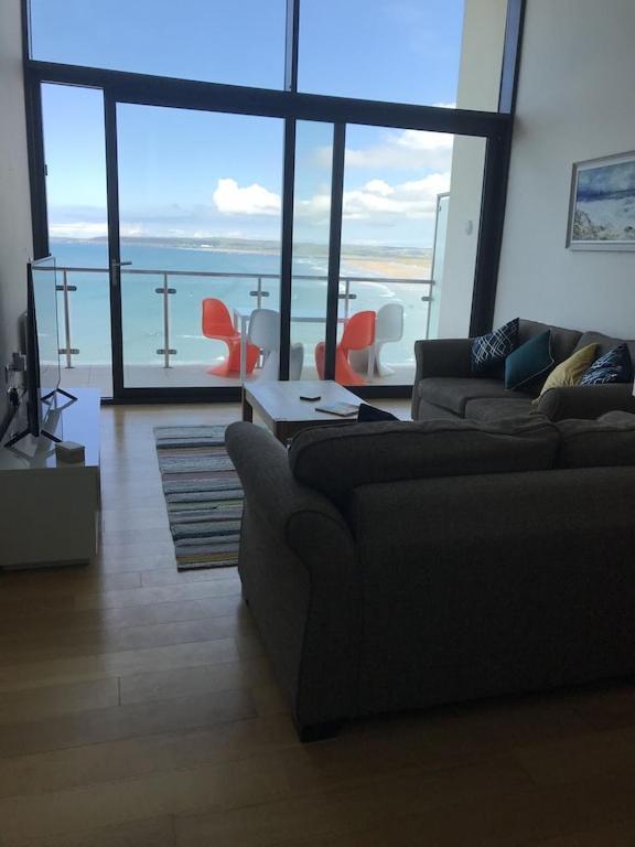 Penthouse Apartment With Stunning Sea View Westward Ho! Westward Ho!  Bagian luar foto